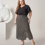 BLUSA VISCOSE COM TIRAS NO DECOTE