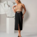 REGATA CANELADA COM DETALHE NA ALÇA - SAIA MIDI ROMA