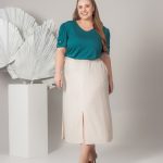 BLUSA COM LAPELA NA MANGA - SAIA MIDI EM LINHO
