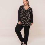 BLUSA DECOTE "V" FRENTE ESTAMPADA