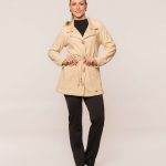 CASACO COM AMARRAÇÃO NA CINTURA