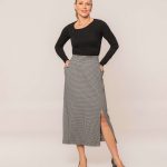 BLUSA DALLAS COM DECOTE ASSIMÉTRICO - SAIA MID PIED